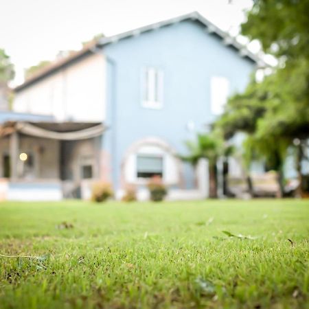Paradise Ranch Hotel Borgo Sabotino Bagian luar foto
