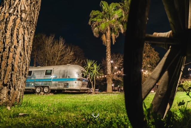 Paradise Ranch Hotel Borgo Sabotino Bagian luar foto