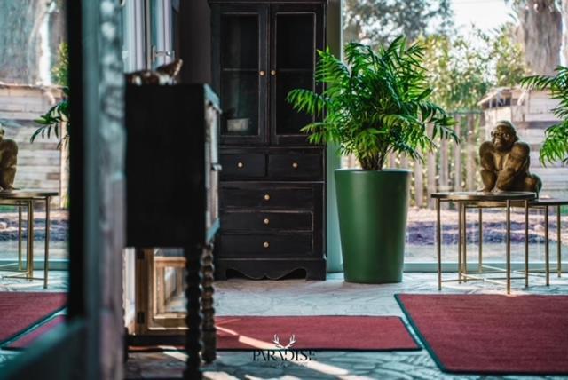 Paradise Ranch Hotel Borgo Sabotino Bagian luar foto