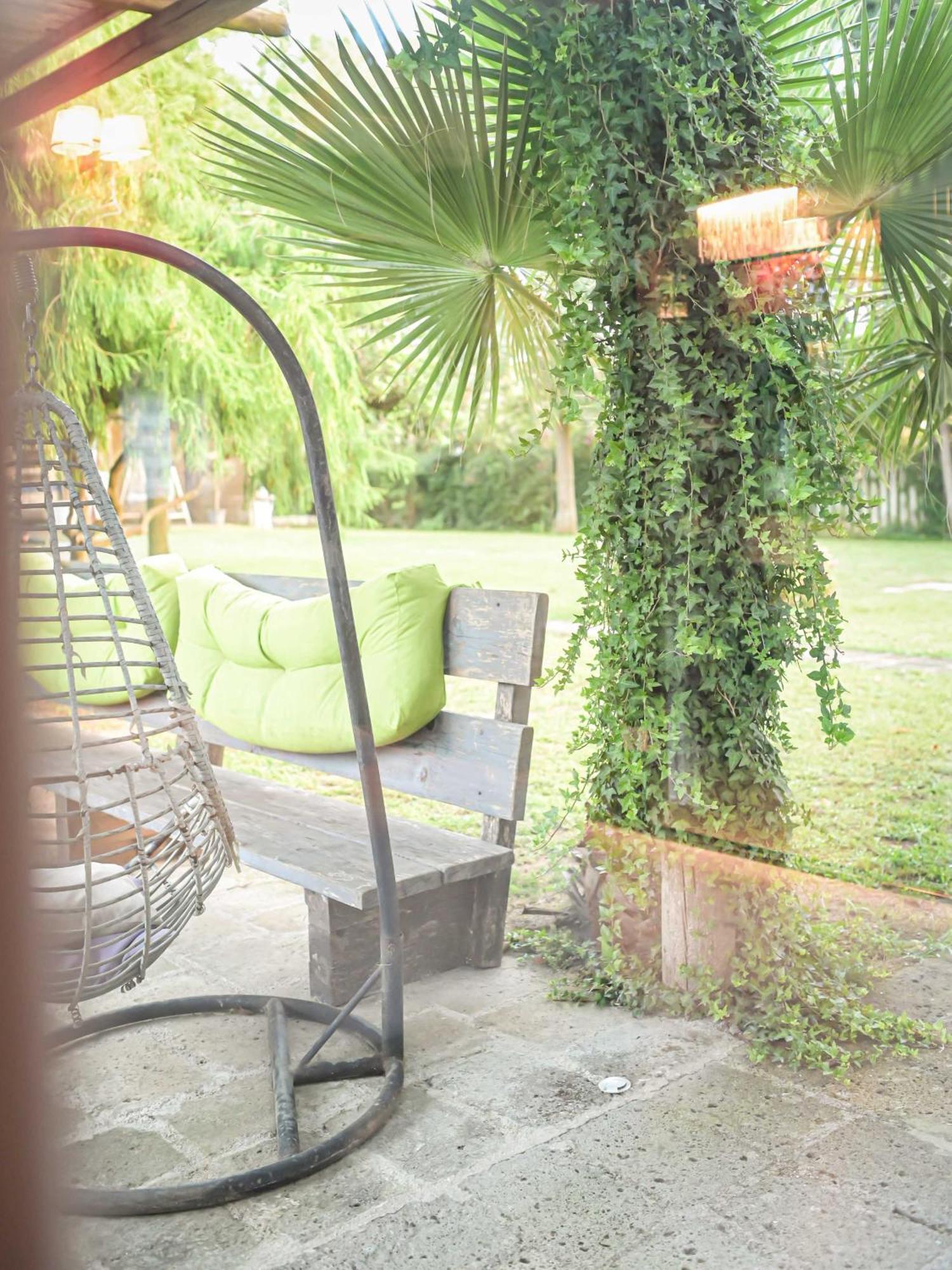 Paradise Ranch Hotel Borgo Sabotino Bagian luar foto