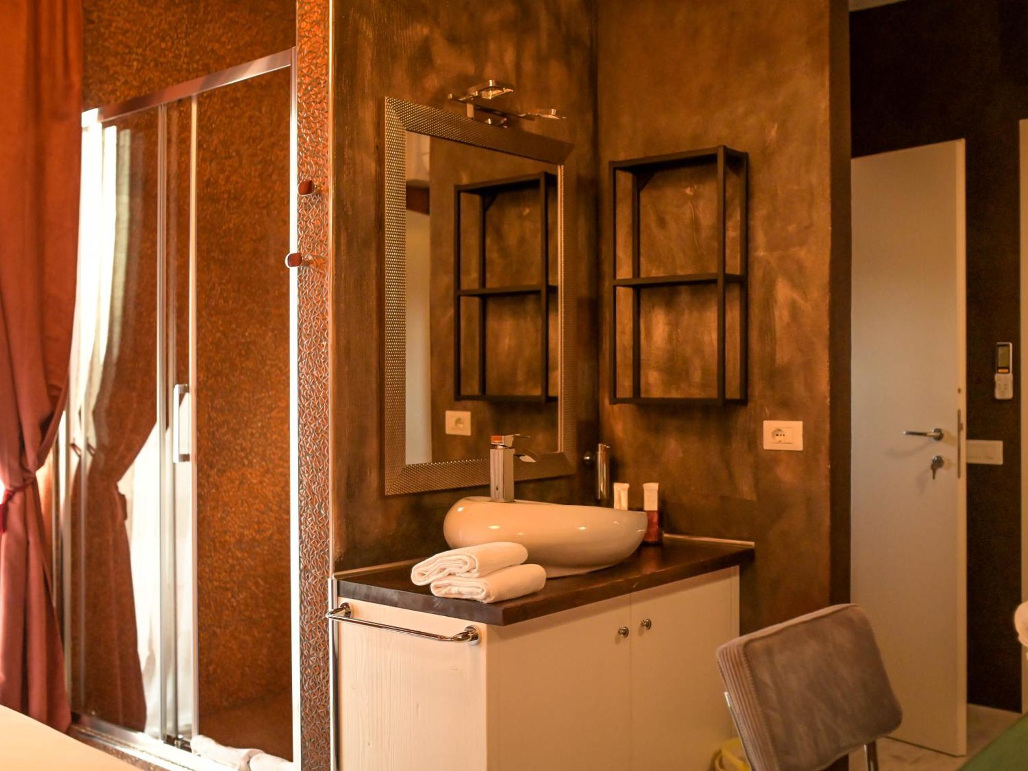 Paradise Ranch Hotel Borgo Sabotino Bagian luar foto